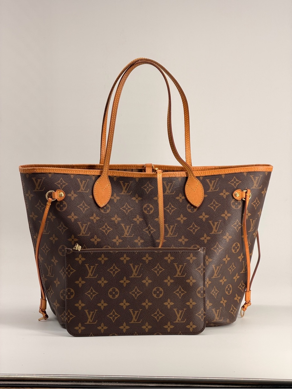 Louis Vuitton Neverfull Tote MM Brown Canvas Monogram Bag with Pouch